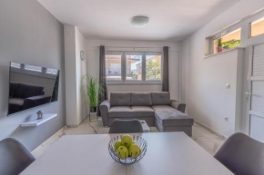 Modern 2BD apartment